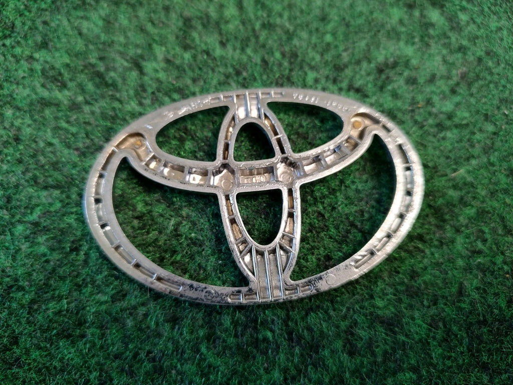 Toyota  Chrome Trunk Badge Logo Emblem 75431 1205 3M1