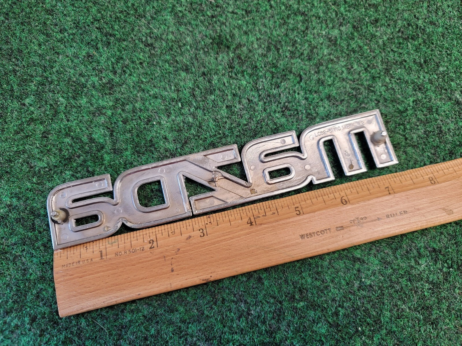 2000-2006 Mazda MPV Rear Emblem Name Plate LC62-51710 1M9