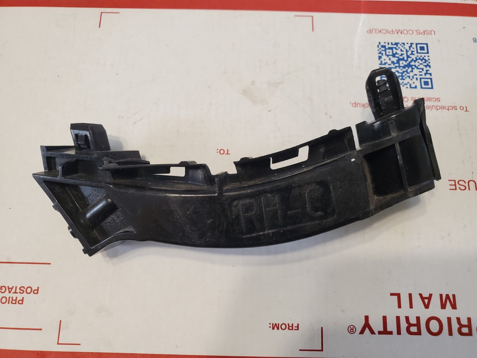 OEM Mopar Bumper Bracket 2011-2014 Chrysler 200 Front Right Side 68081882AD 3L9