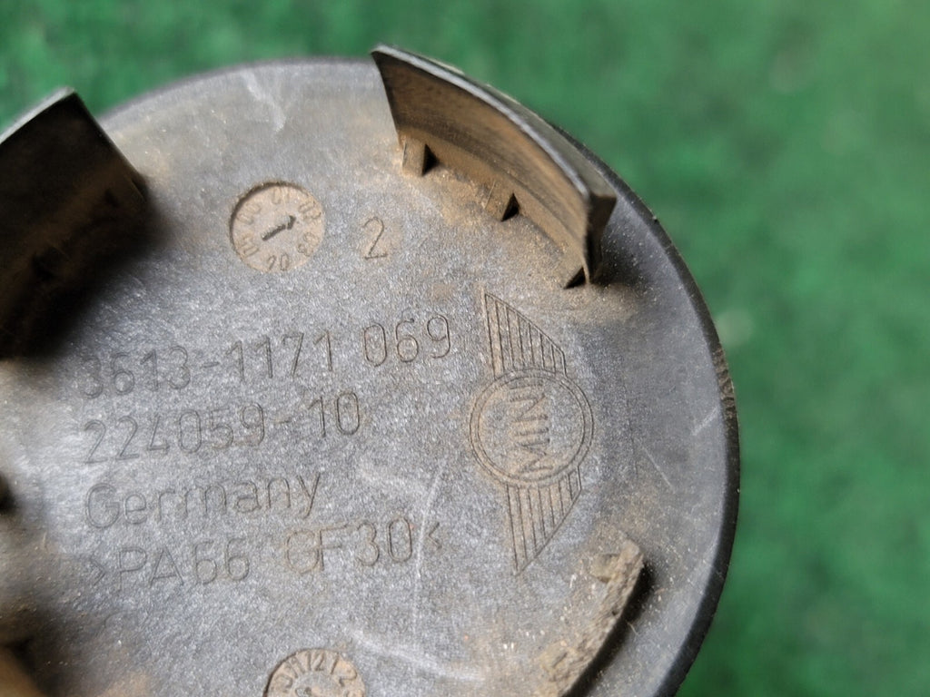 MINI CLUBMAN, COOPER, COUNTRYMAN, PACEMAN OEM WHEEL CENTER CAP 36131171069 10L1
