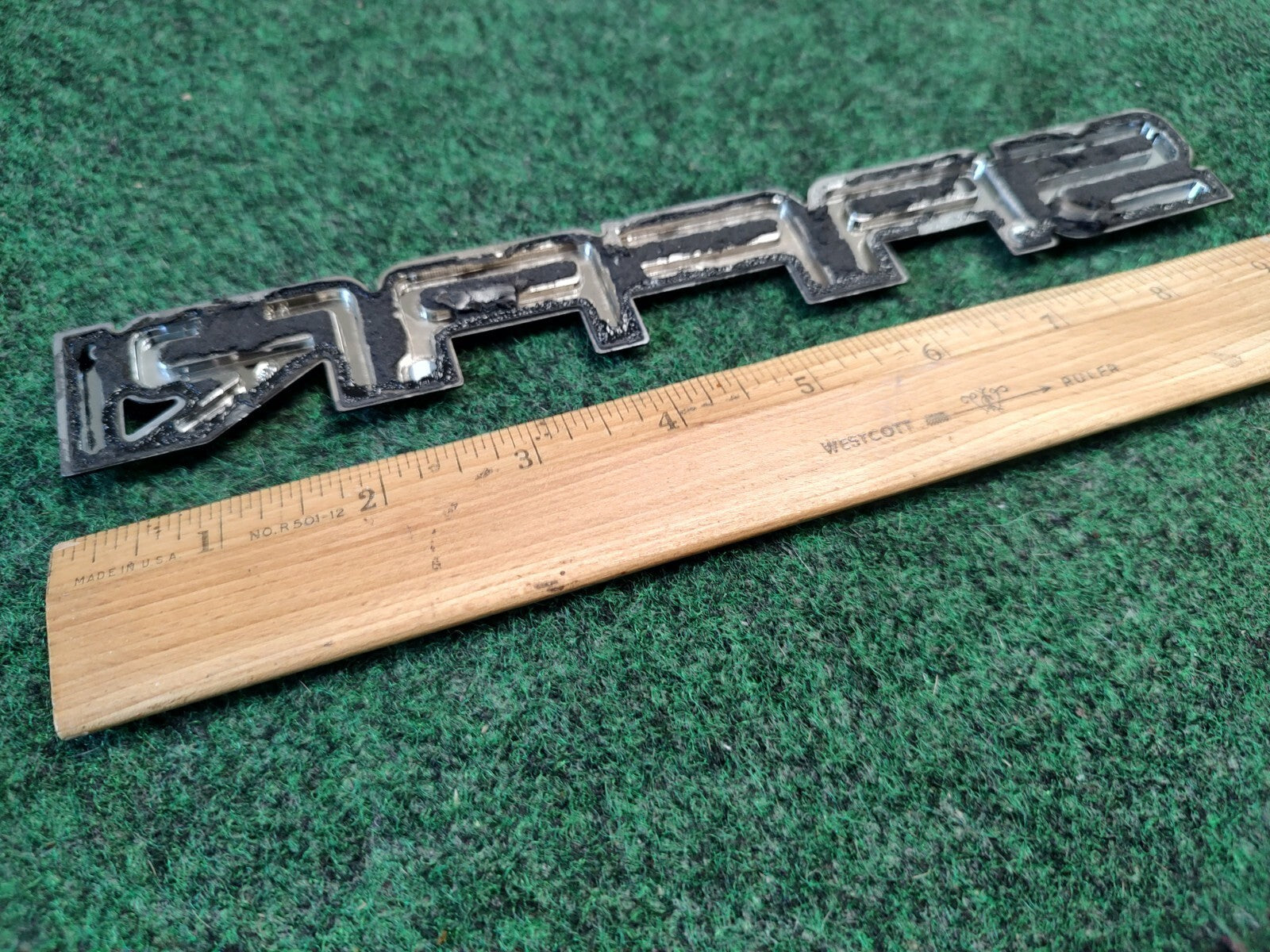 1995-2005 GMC Safari Rear Door Emblem Badge Logo Nameplate Name 15690681 2S8