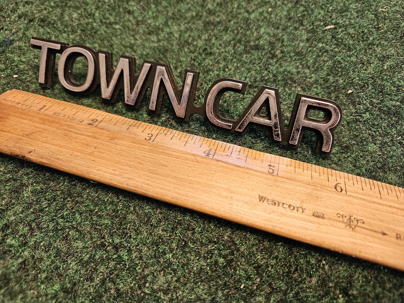 Lincoln OEM Town Car Chrome Plastic  Emblem Badge Logo Nameplate Name Plate 5M4