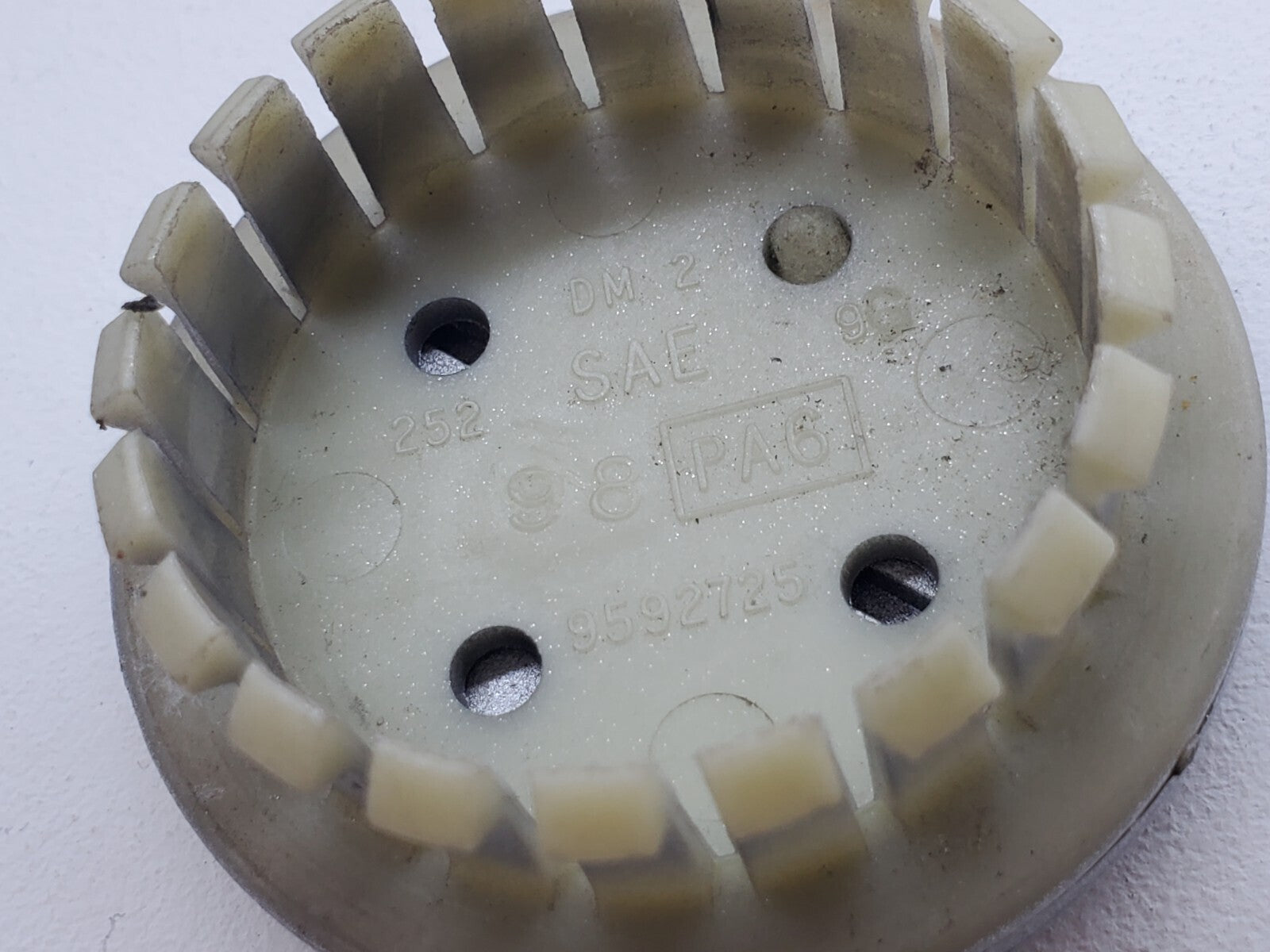 1998-04 Cadillac Caddy Seville STS Wheel Center Cover Cap Hub Cover 9592725 5L1