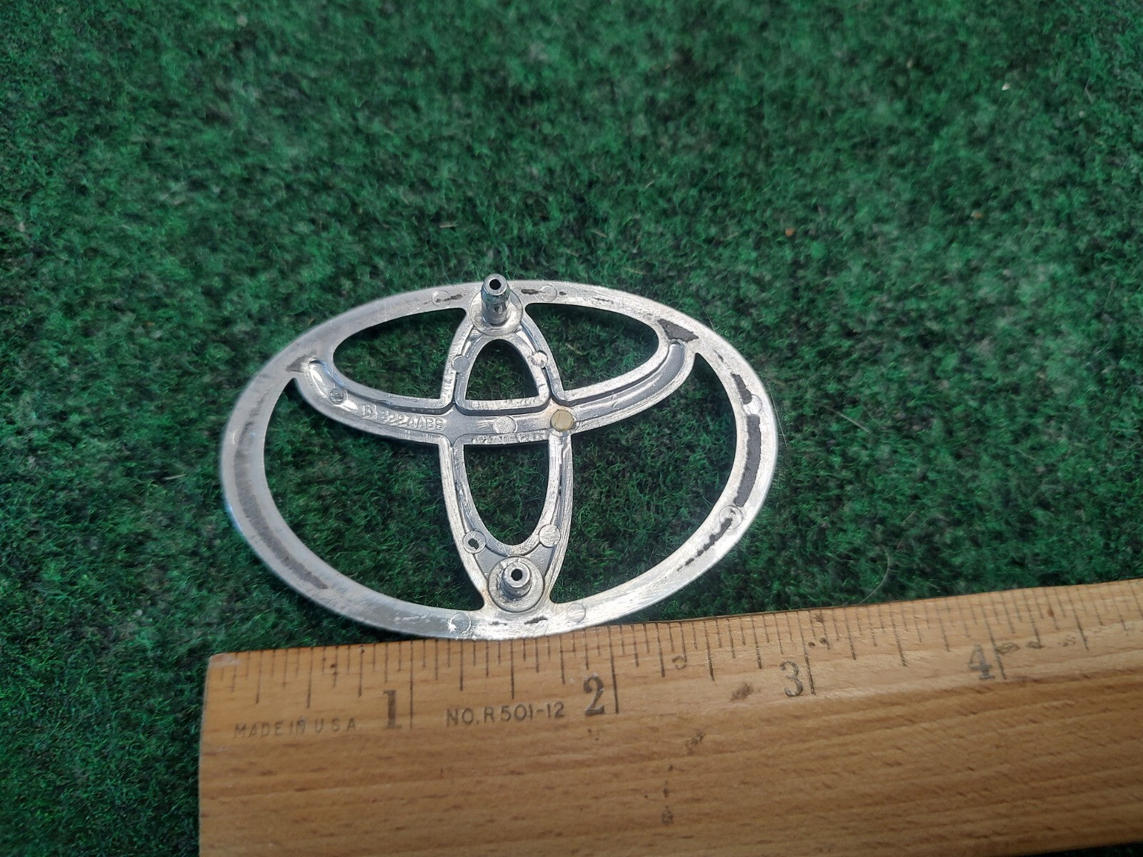 TOYOTA 4RUNNER LOGO BADGE SIGN SYMBOL CHROME EMBLEM 8224ABS 3S8