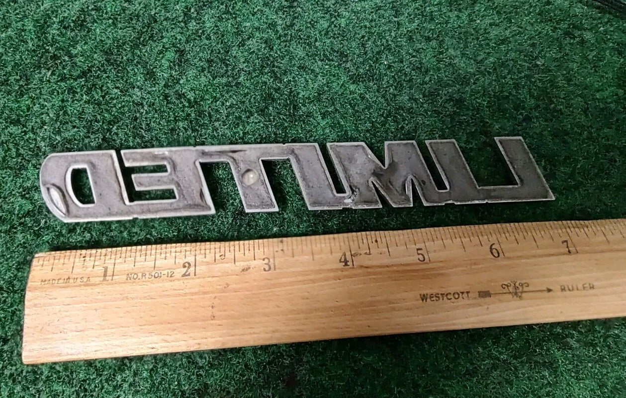 TOYOTA LIMITED CHROME SIDE EMBLEM LOGO BADGE SIGN SYMBOL USED OEM 8L9