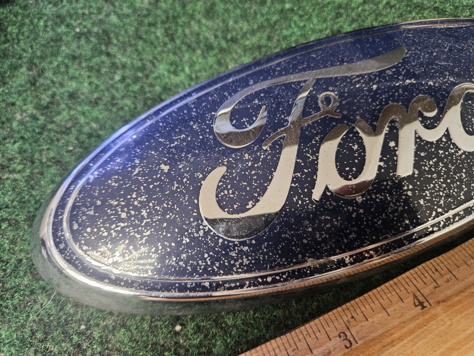 Ford Taurus Front Grille Emblem 9" Oval Badge OEM 7T43-15402A16-AA 4M8