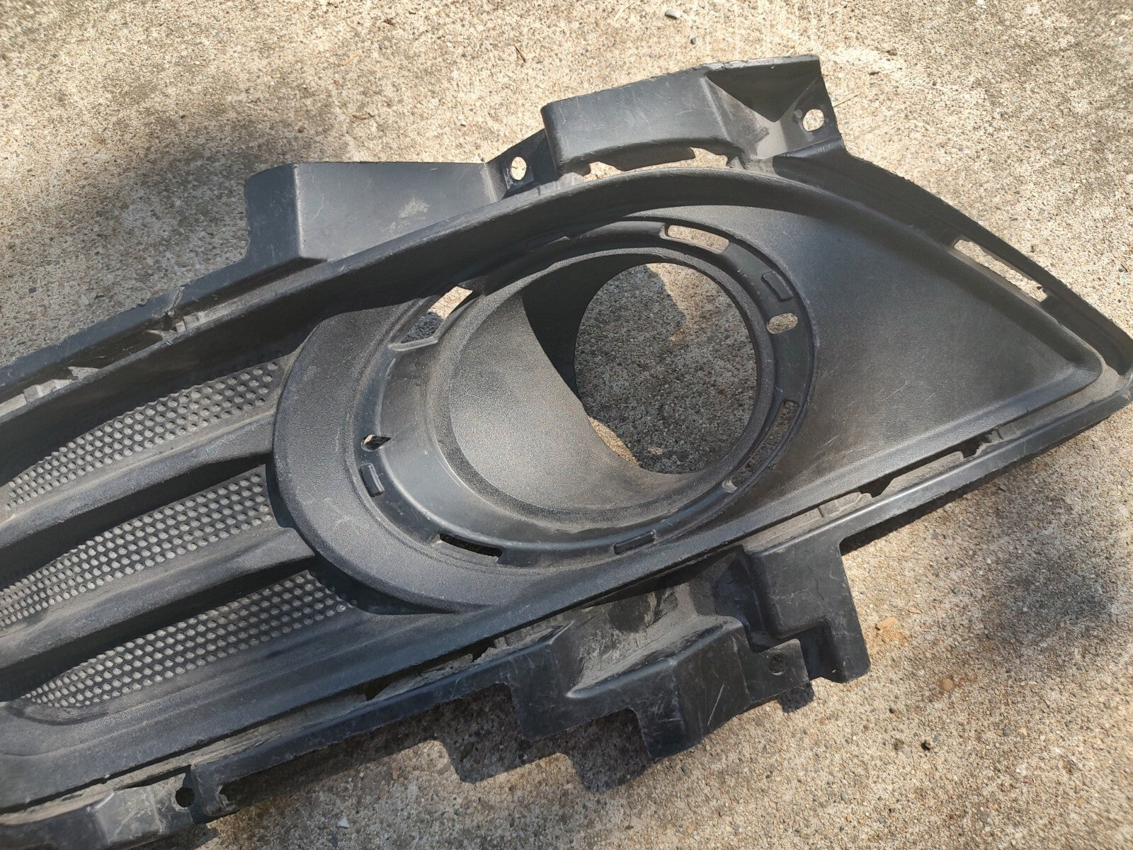 2013 2014 2015 2016 Ford Fusion Left Front Bumper Fog Lamp Grille Bezel OEM JT1