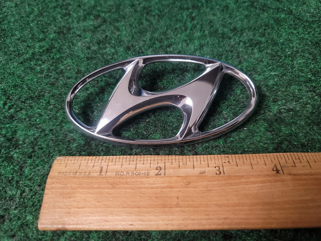 Hyundai Emblem Logo Symbol Badge Chrome Nameplate Genuine Name Plate ~3.9" 5S2