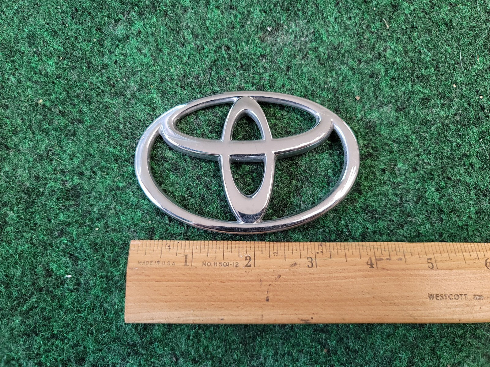 Toyota 1997-2001 Camry Chrome Rear Trunk Emblem Badge Logo Name 75441-AA040 1M4