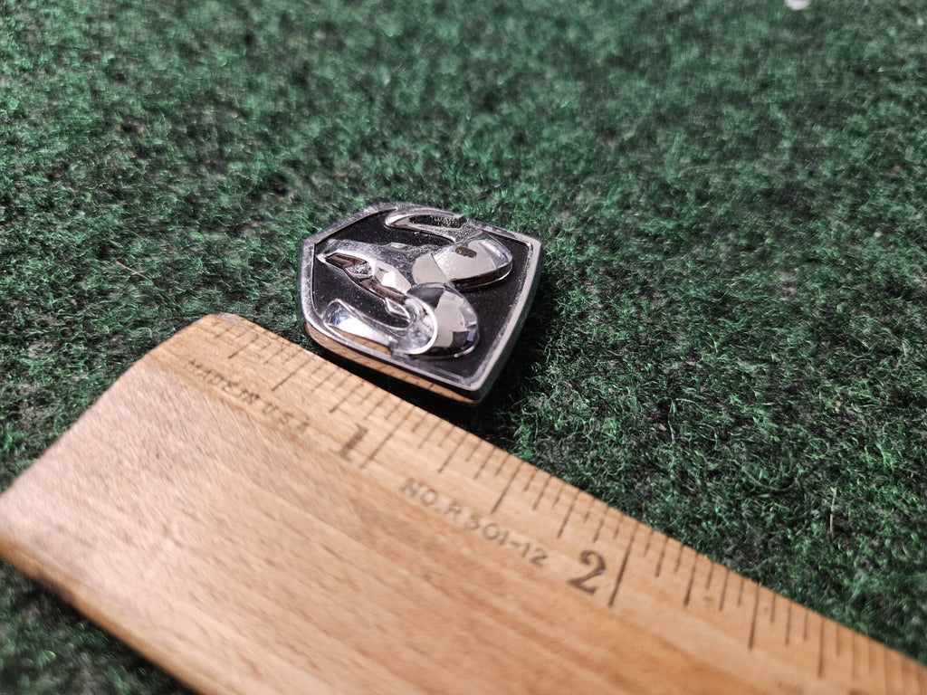 DODGE STEERING WHEEL EMBLEM RAM 1500 2500 CHARGER OEM DURANGO CARAVAN 4S1