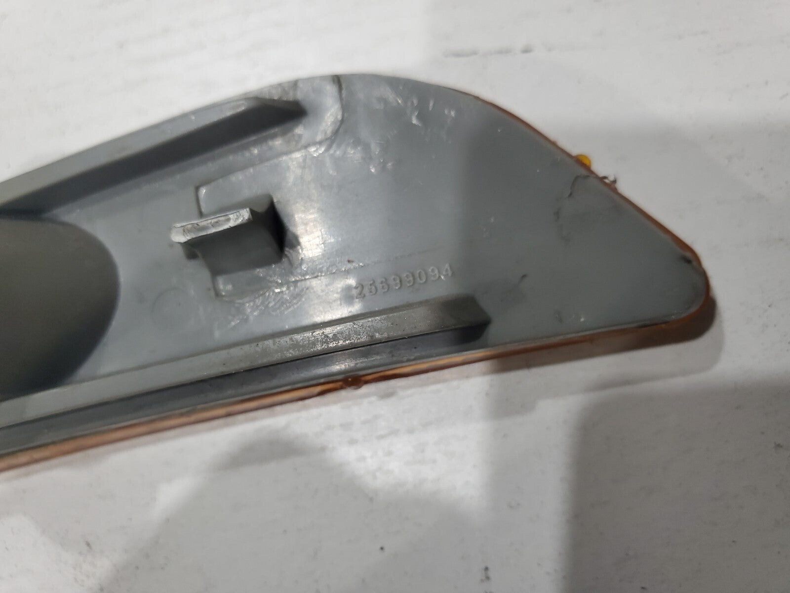 2003-2007 CADILLAC CTS CTS V FRONT BUMPER MARKER LAMP RIGHT 25699094 6L1