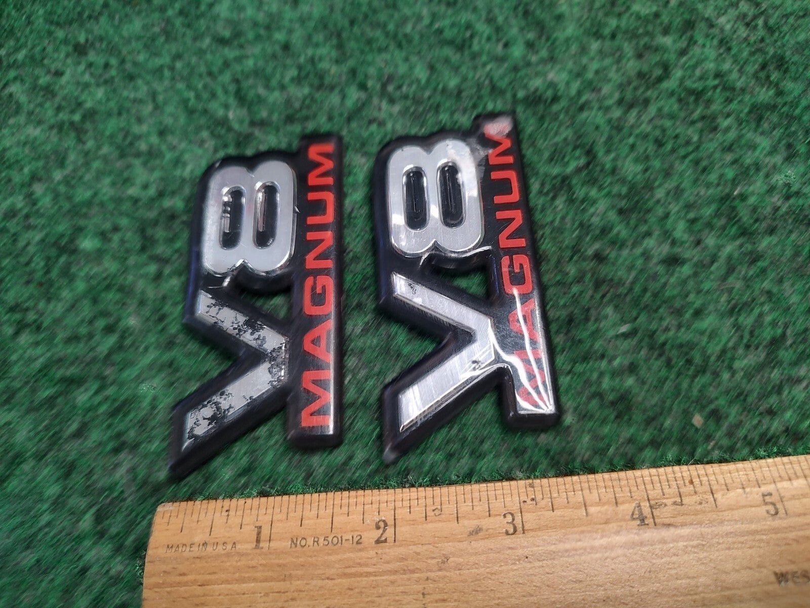(2) 94 95 96 97 98 99 00 01 DODGE RAM V8 MAGNUM SIDE EMBLEM LOGO BADGE SIGN 4S9