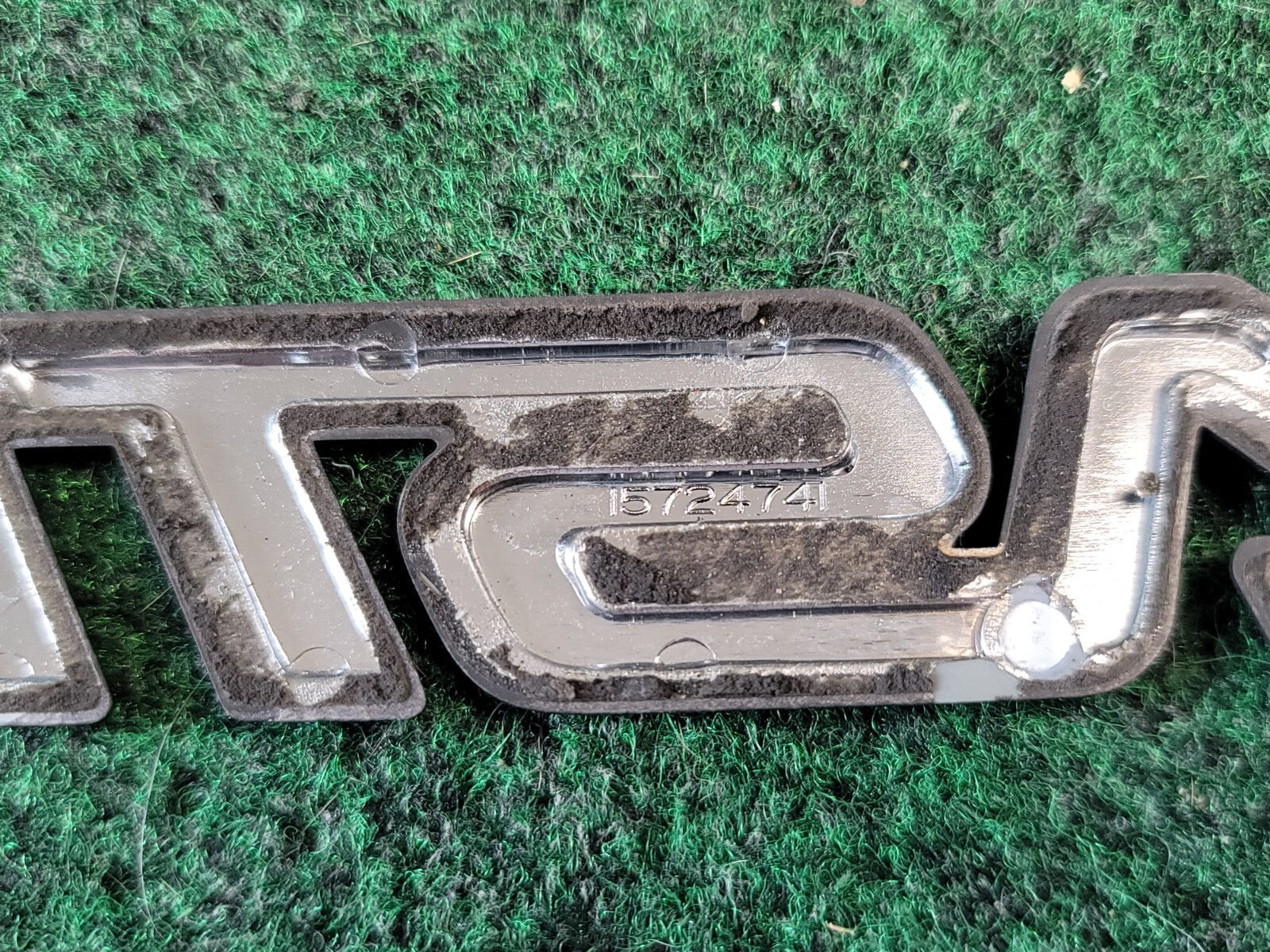 1996-2005 CHEVROLET Astro Van Rear Emblem Badge Logo Nameplate 15724741 OEM 1M3