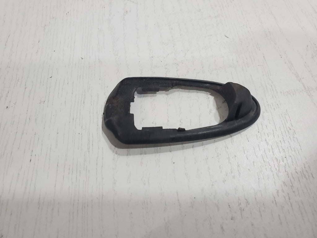 02-15 MINI COOPER R50 R53 R55 LEFT RIGHT EXTERIOR DOOR HANDLE RUBBER OEM 6L6