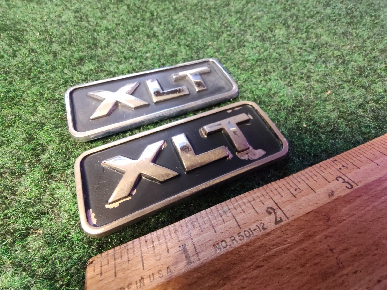 2 Ford Expedtion Escape Rear Chrome XLT NAMEPLATE Emblem OEM 7L8Z-7842528-B 6S4