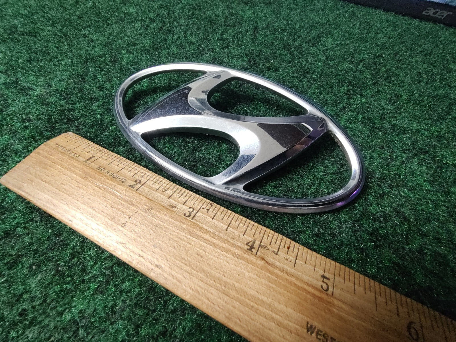 Hyundai Emblem Logo Symbol Badge Chrome OEM Nameplate Genuine Name Plate 5S8