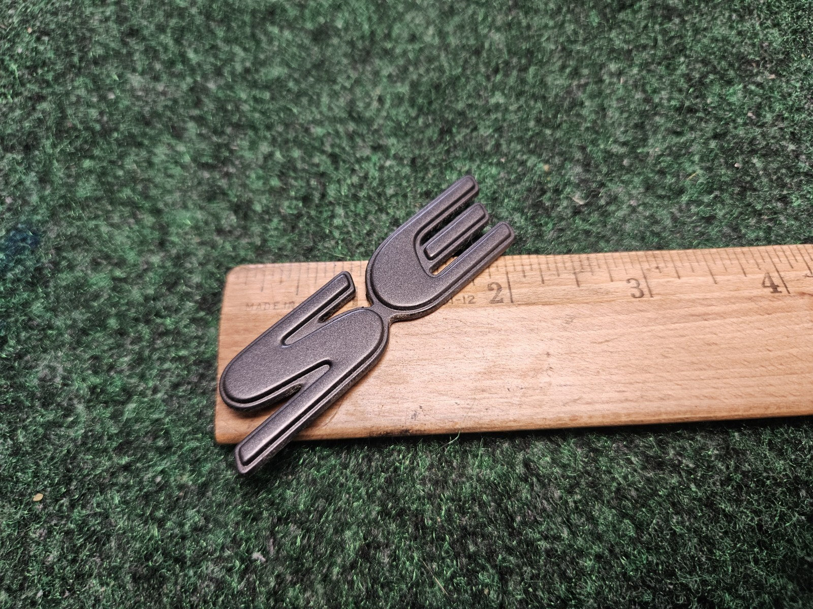 Pontiac OEM SE Gray 2.75" Emblem Badge Logo Nameplate Name Plate Insignia 5M7