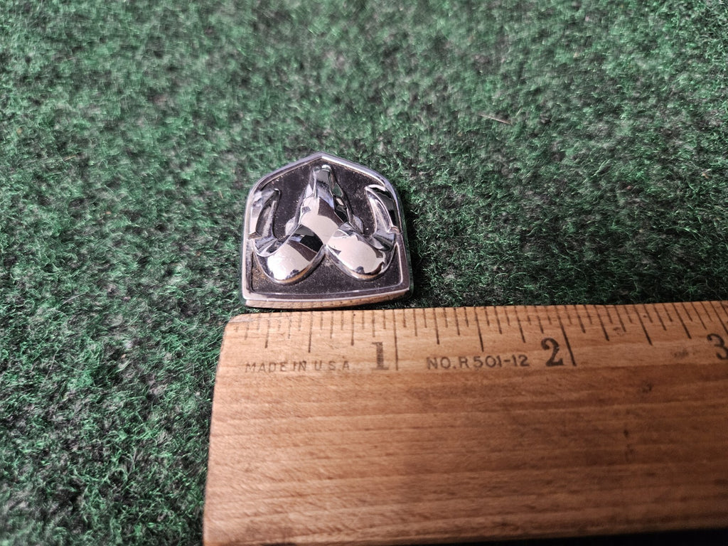 DODGE STEERING WHEEL EMBLEM RAM 1500 2500 CHARGER OEM DURANGO CARAVAN Oem 2S5