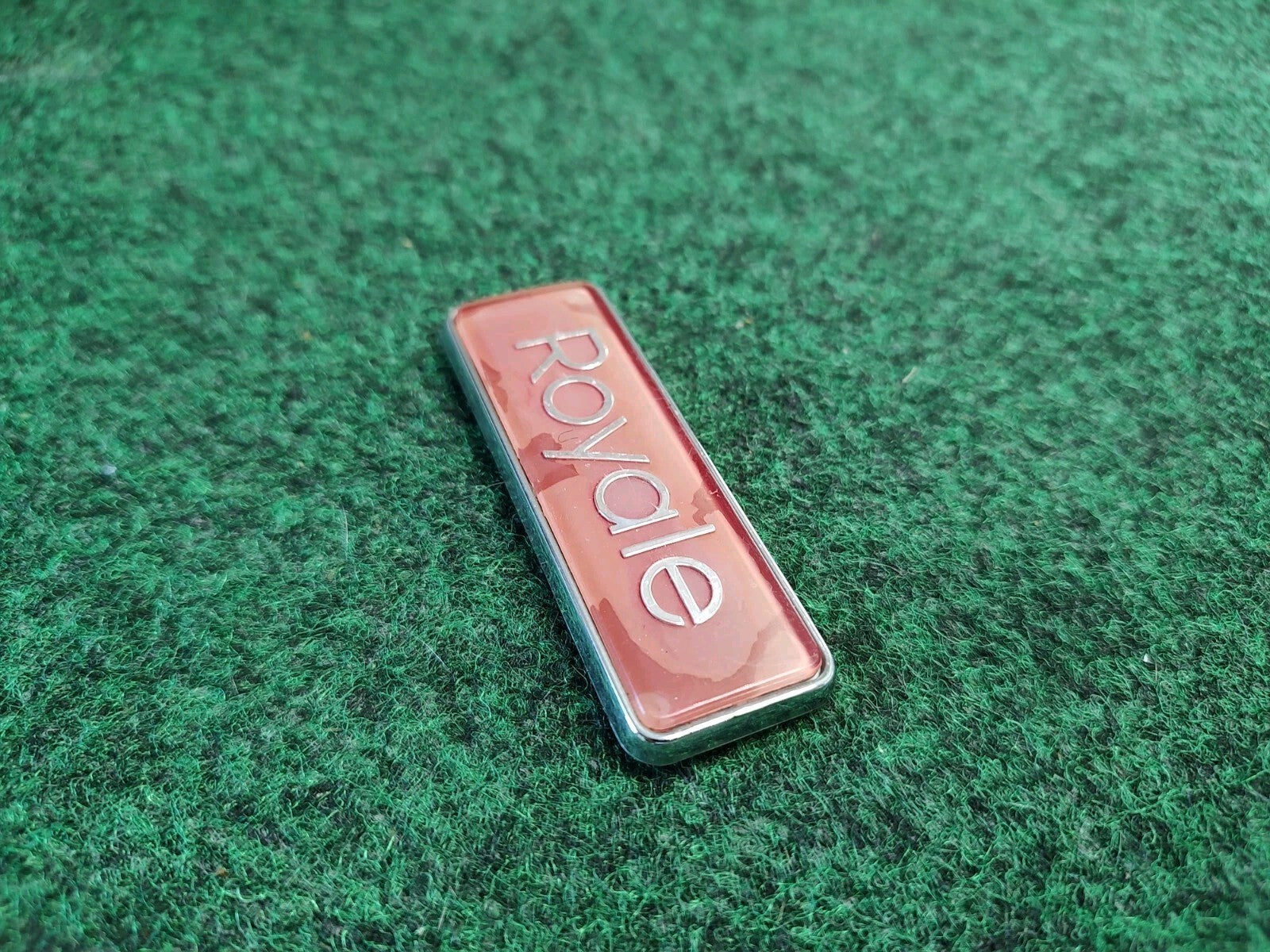 1992 - 1995 Oldsmobile 88 Royale Front Fender Nameplate Emblem 3M1