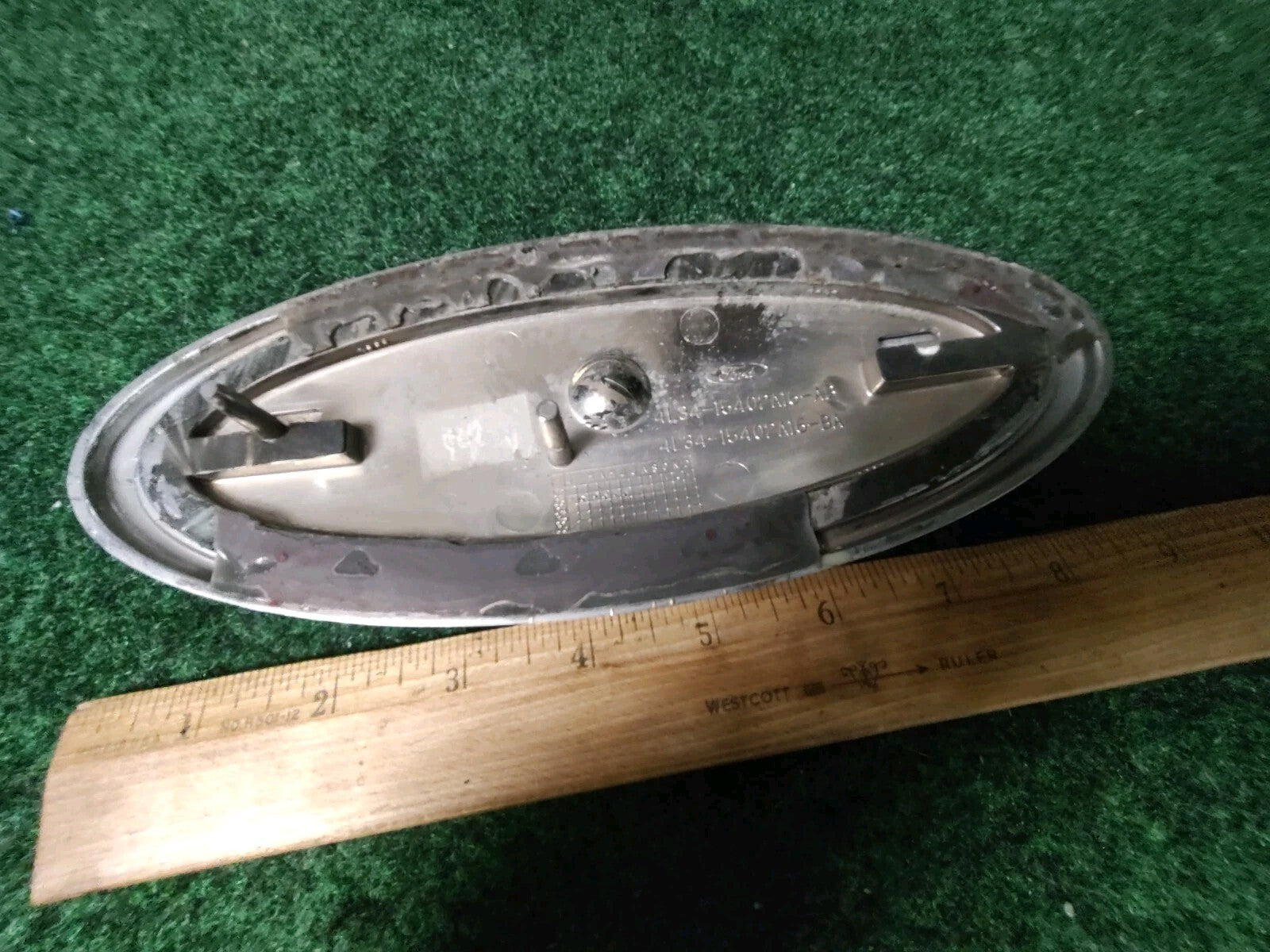 Ford Front Grille Emblem OEM 4L34-15402A16-AB 4L34-15402A16-BA Oval Badge 1M1