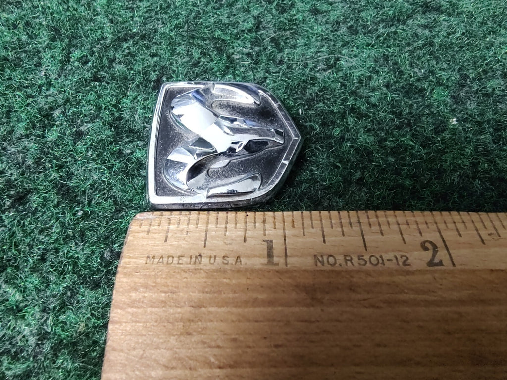 DODGE STEERING WHEEL EMBLEM RAM 1500 2500 CHARGER NITRO DURANGO CARAVAN 7S2