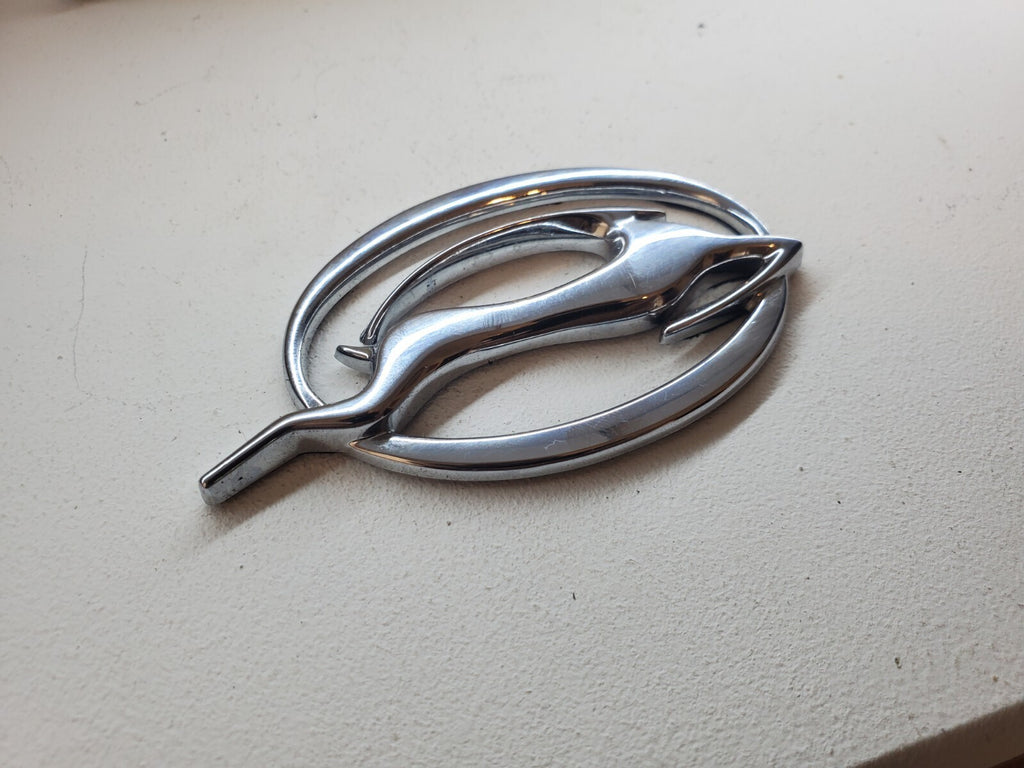 2000 - 2009 Chevy Impala RH Rear Quarter Panel Emblem OEM GM Part 10424490 5L1