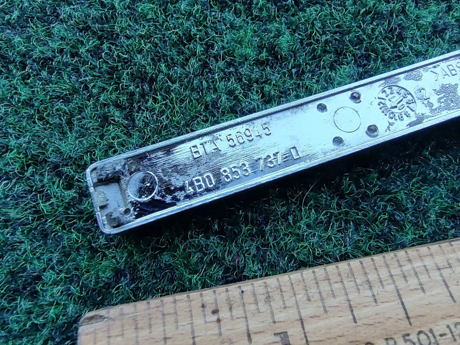 AUDI QUATTRO Genuine Emblem A3 A4 A6 A8 Q5 4B0853737D2ZZ OEM 5S3