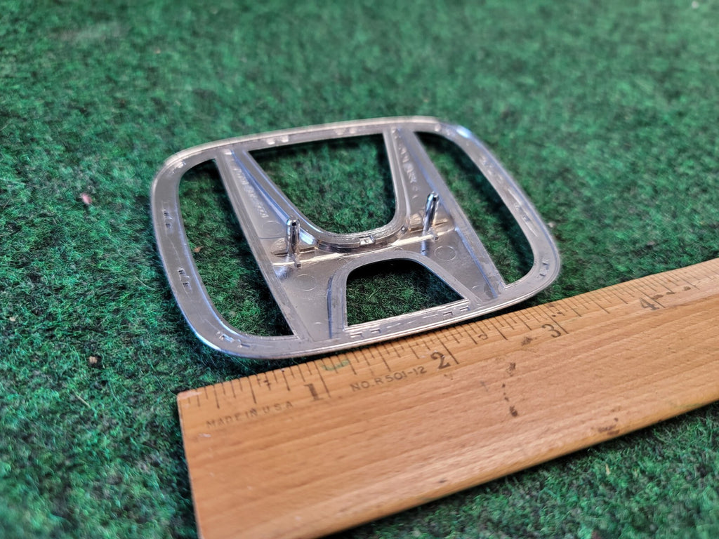 2003 - 2005 HONDA ACCORD SEDAN REAR TRUNK CENTER EMBLEM BADGE LOGO SYMBOL 1M6