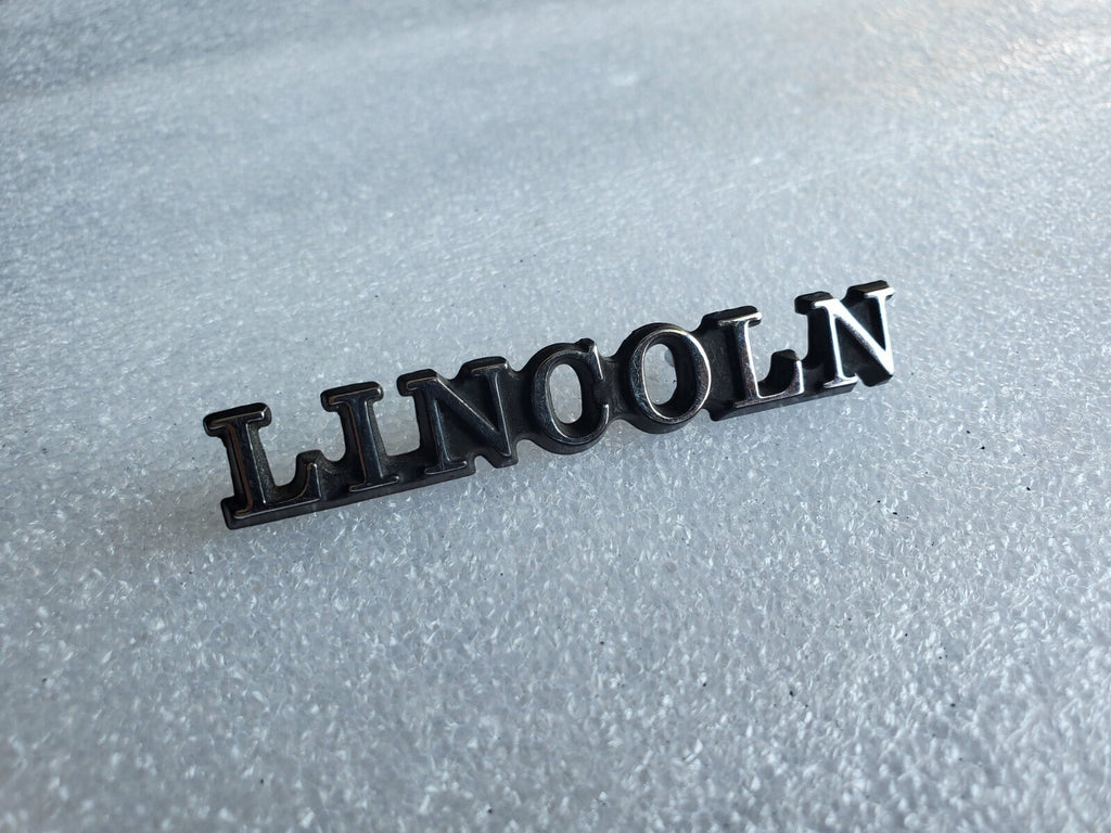 Lincoln OEM Chrome Black Metal 3 3/8" Emblem Badge Logo Name E1WE-5442550-AB VNT