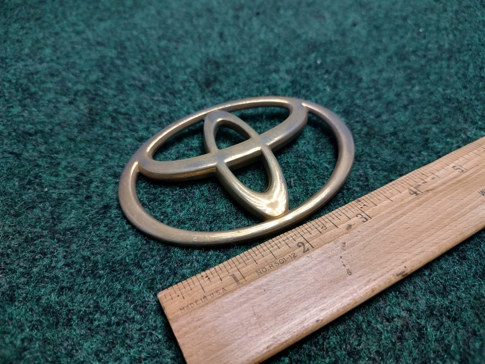 Toyota 1997-2001 Camry Gold Rear Trunk Emblem Badge Logo Name 75441-AA040 2S1