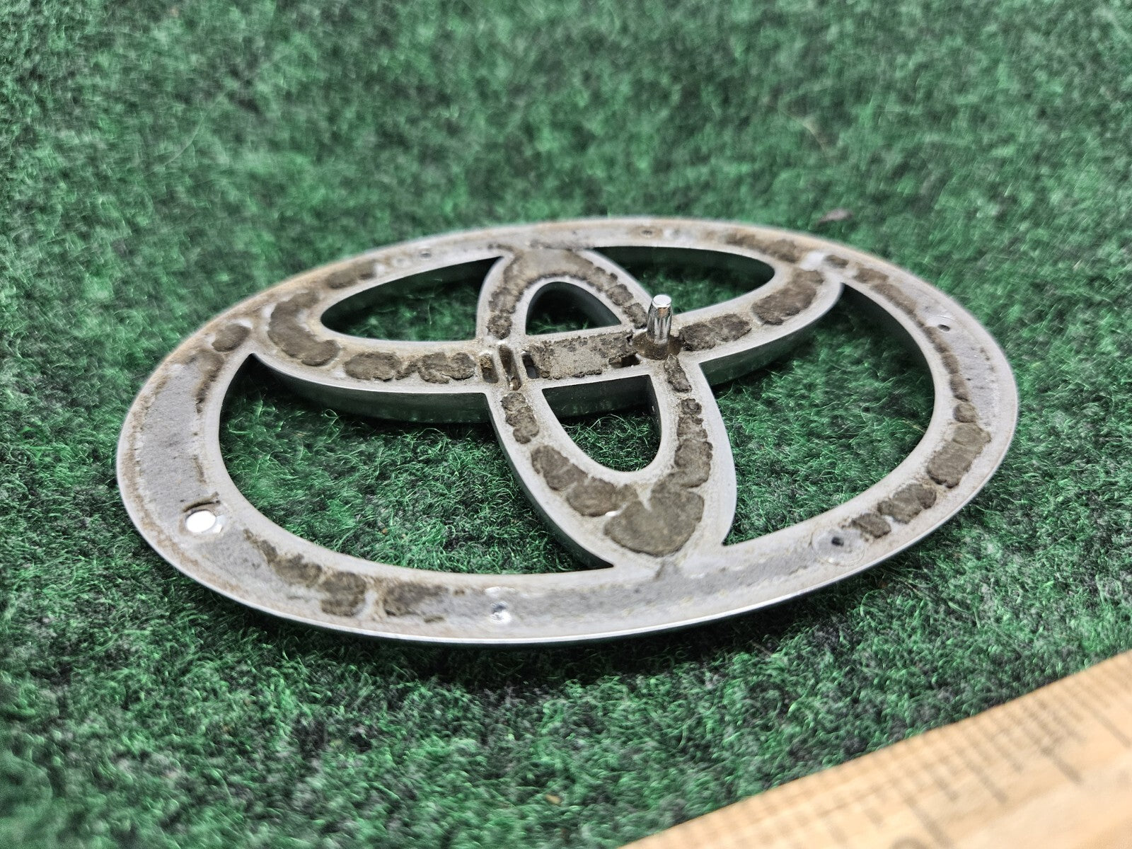 Toyota Chrome Emblem Logo Badge Name Plate Symbol Unknown Model 4" GL1