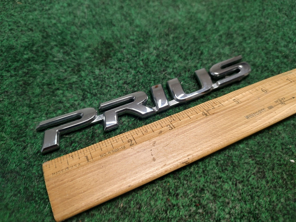 2004-2009 Toyota PRIUS EMBLEM REAR TRUNK Badge Logo NAMEPLATE 3S6