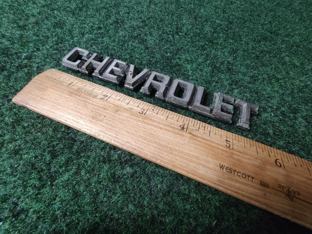 CHEVROLET 5.5" INCHE EMBLEM BADGE SYMBOL LOGO SIGN VINTAGE OEM Nameplate 1S6