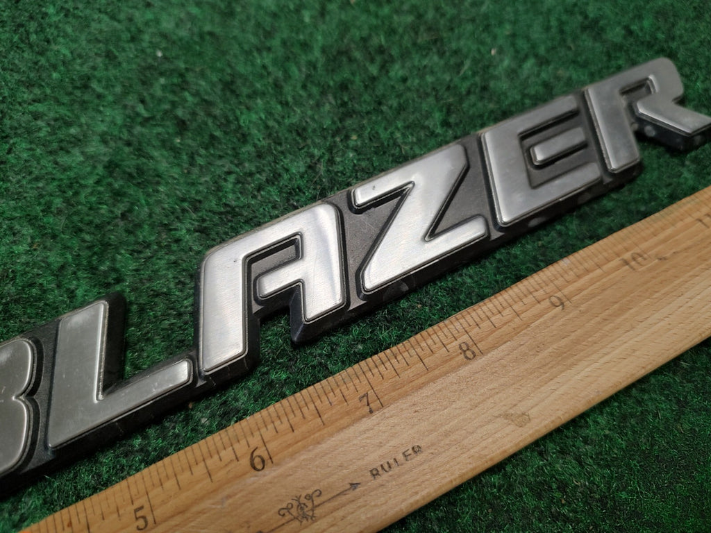 1995-2005 Chevy  Blazer Chrome 12" Tailgate Emblem Badge Logo Name 15672283 2S3