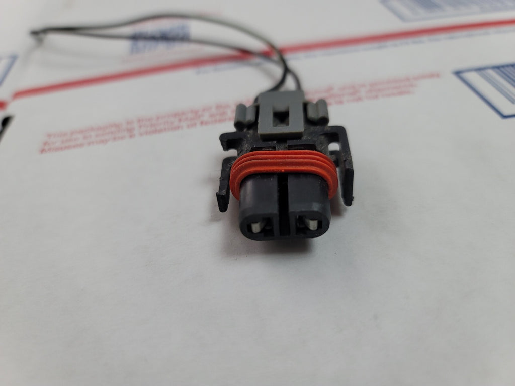 Wire Pigtail Male Fog Light Socket Plug Connector Replace 8L6