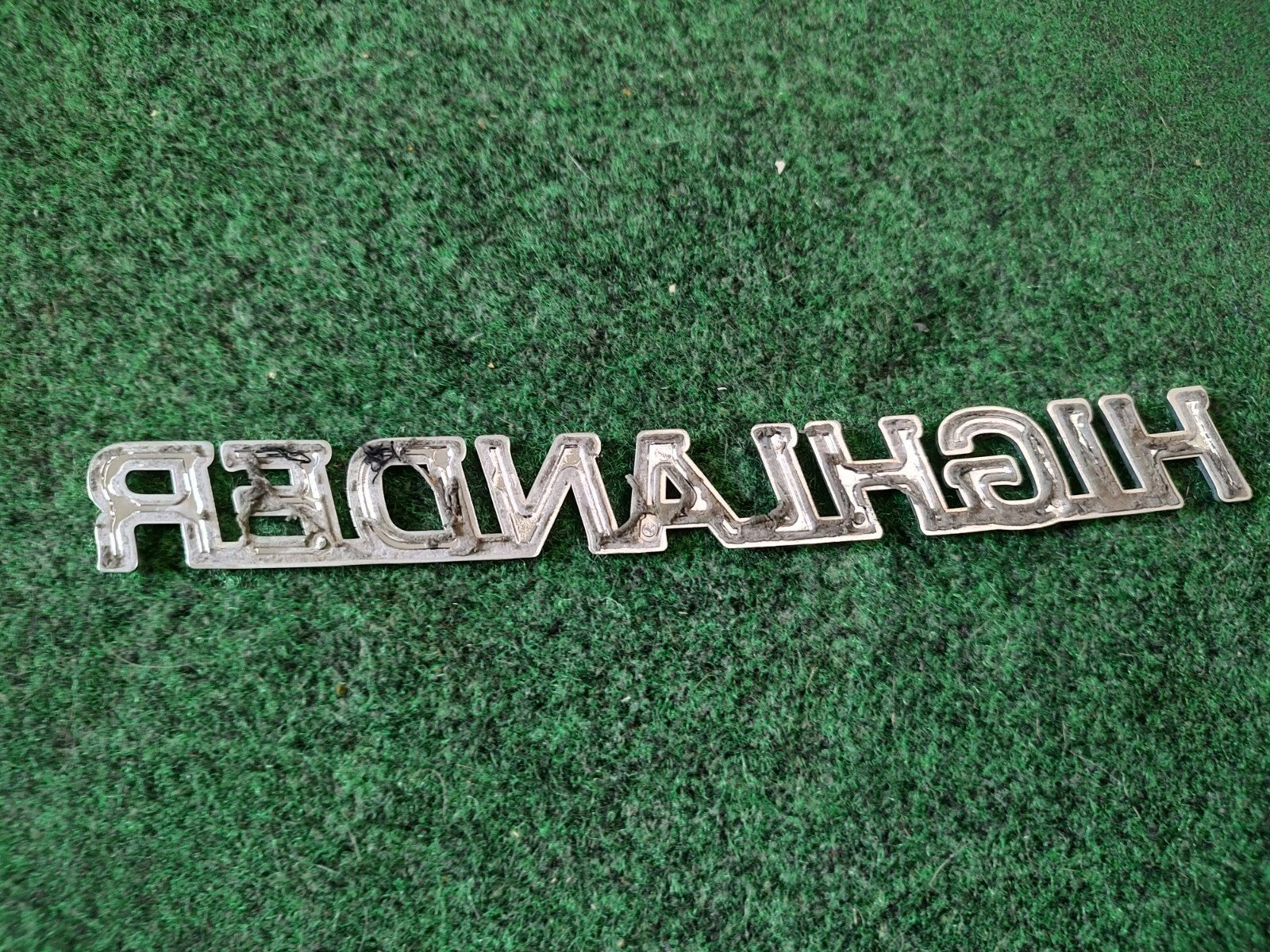 01 02 03 04 05 06 07 TOYOTA HIGHLANDER REAR LID EMBLEM LOGO BADGE SYMBOL 1S4