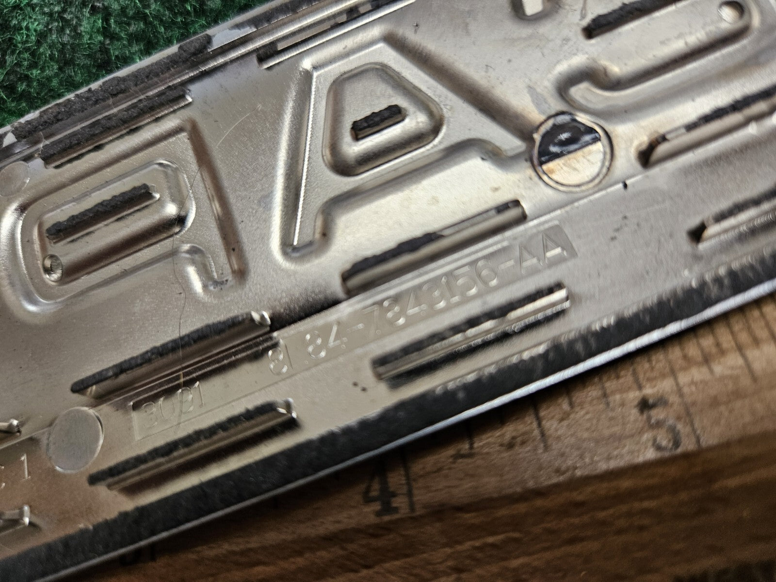 2008 09 10 11 12 FORD ESCAPE XLT REAR GATE CHROME EMBLEM LOGO BADGE OEM 6M6