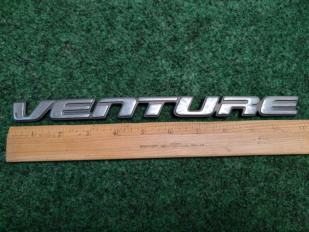 1997-2005 CHEVROLET VENTURE REAR EMBLEM BADGE LOGO CHROME OEM 3L2