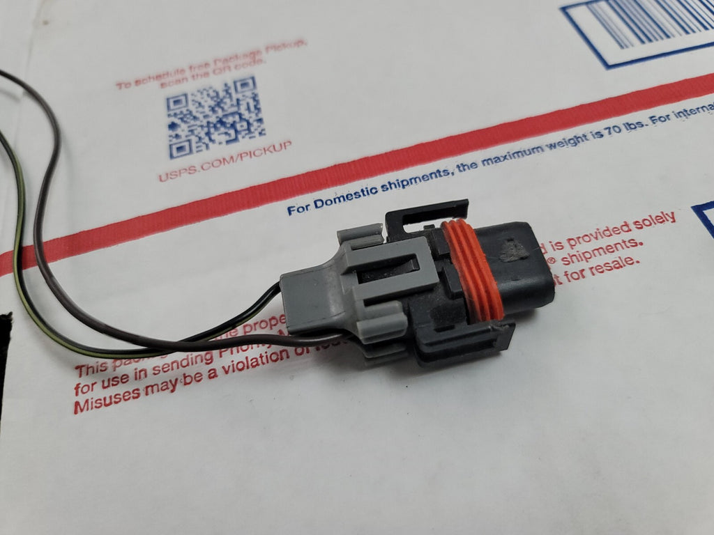 Wire Pigtail Male Fog Light Socket Plug Connector Replace 8L6
