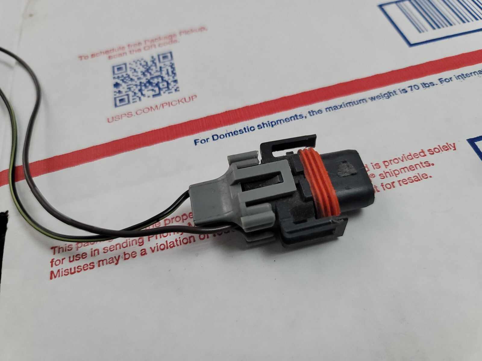 Wire Pigtail Male Fog Light Socket Plug Connector Replace 8L6