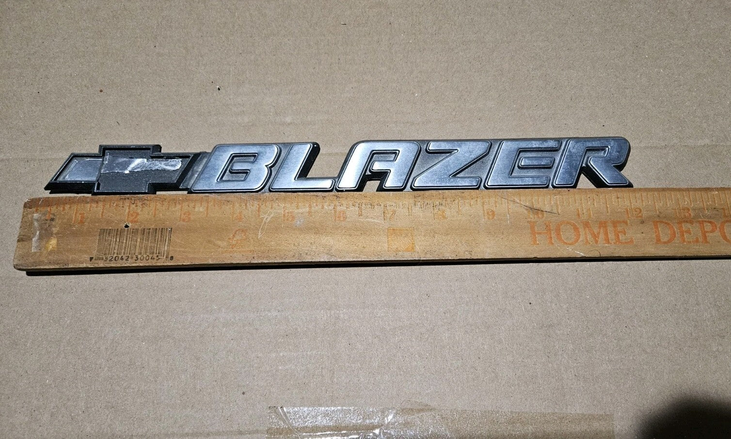 1995-2005 Chevy  Blazer Chrome 12" Tailgate Emblem Badge Logo Name 15672283 EL9