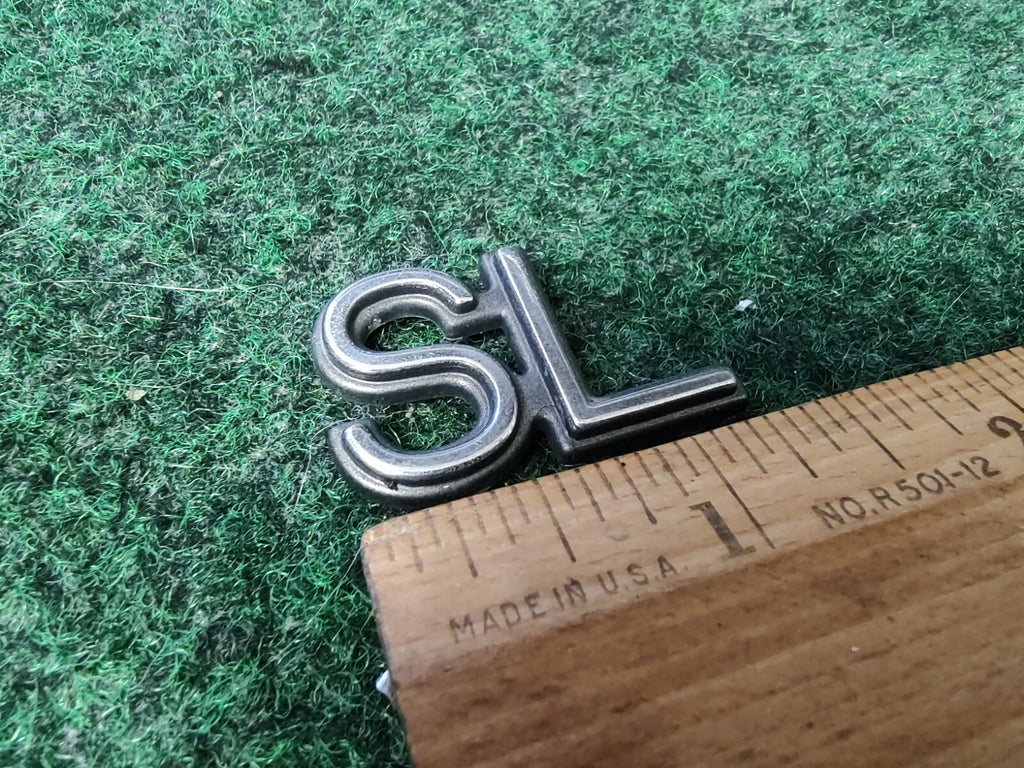 SL Emblem Badge Nameplate Logo 1.25" Badge 7S1