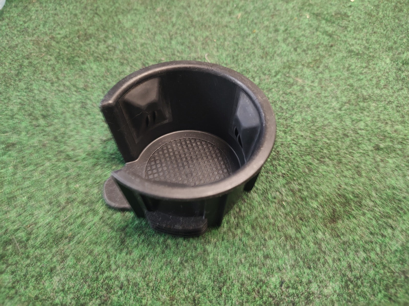 2006-13 LAND ROVER RANGE ROVER FRONT CONSOLE CUP HOLDER CUPHOLDER INSERT OEM 1S7