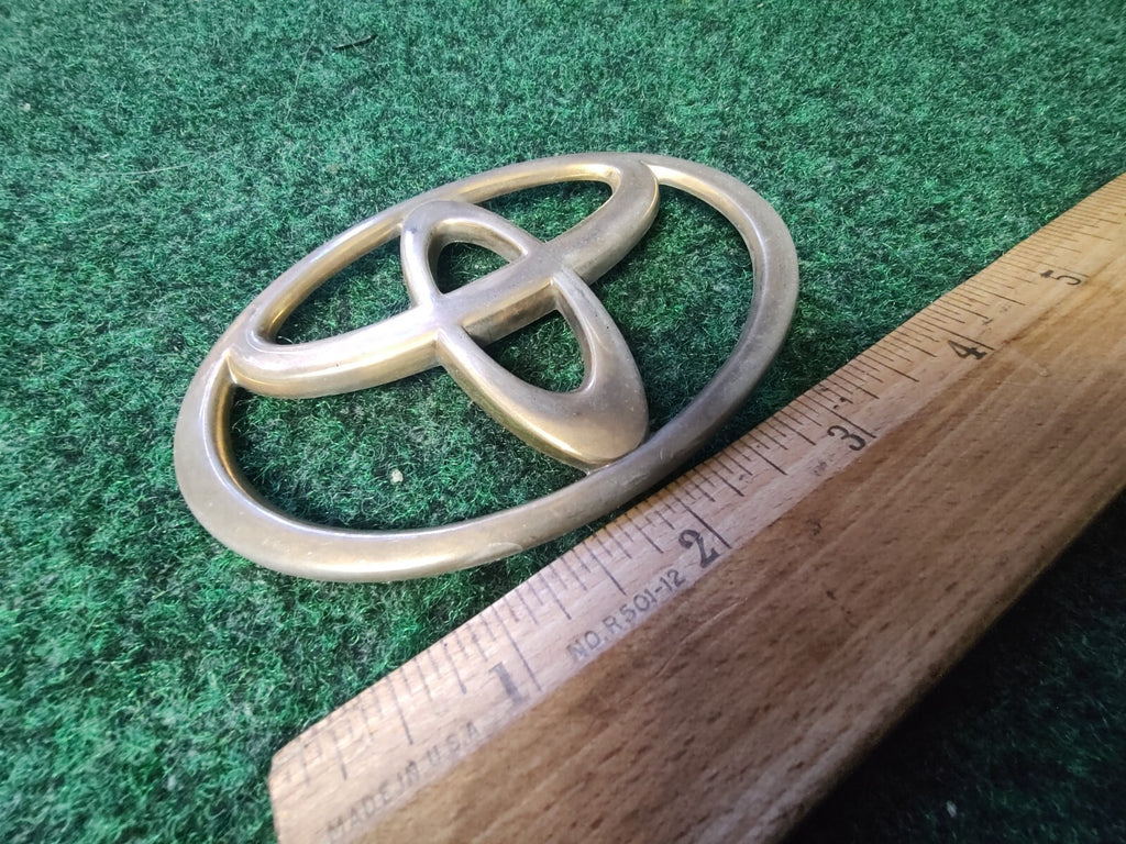 Toyota Chrome Emblem Logo Symbol Name Plate Gold See Measurements 4" 1S9