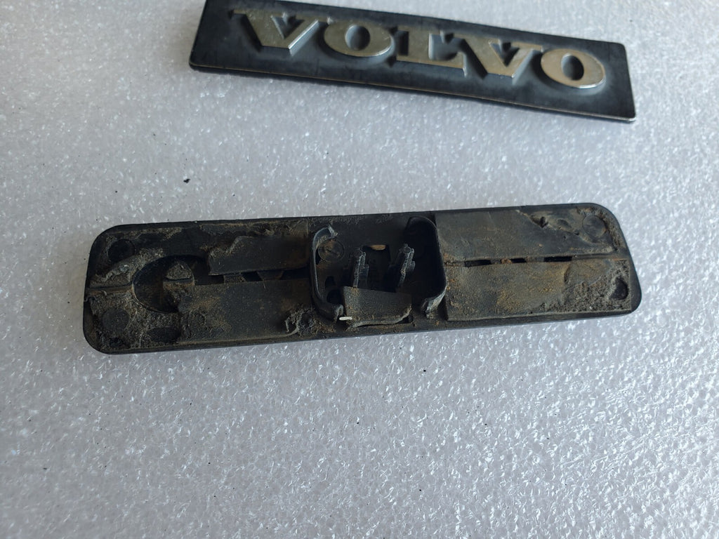 (2) Volvo OEM 1993-1997 NAME PLATE Emblem Badge Logo Nameplate VNTG