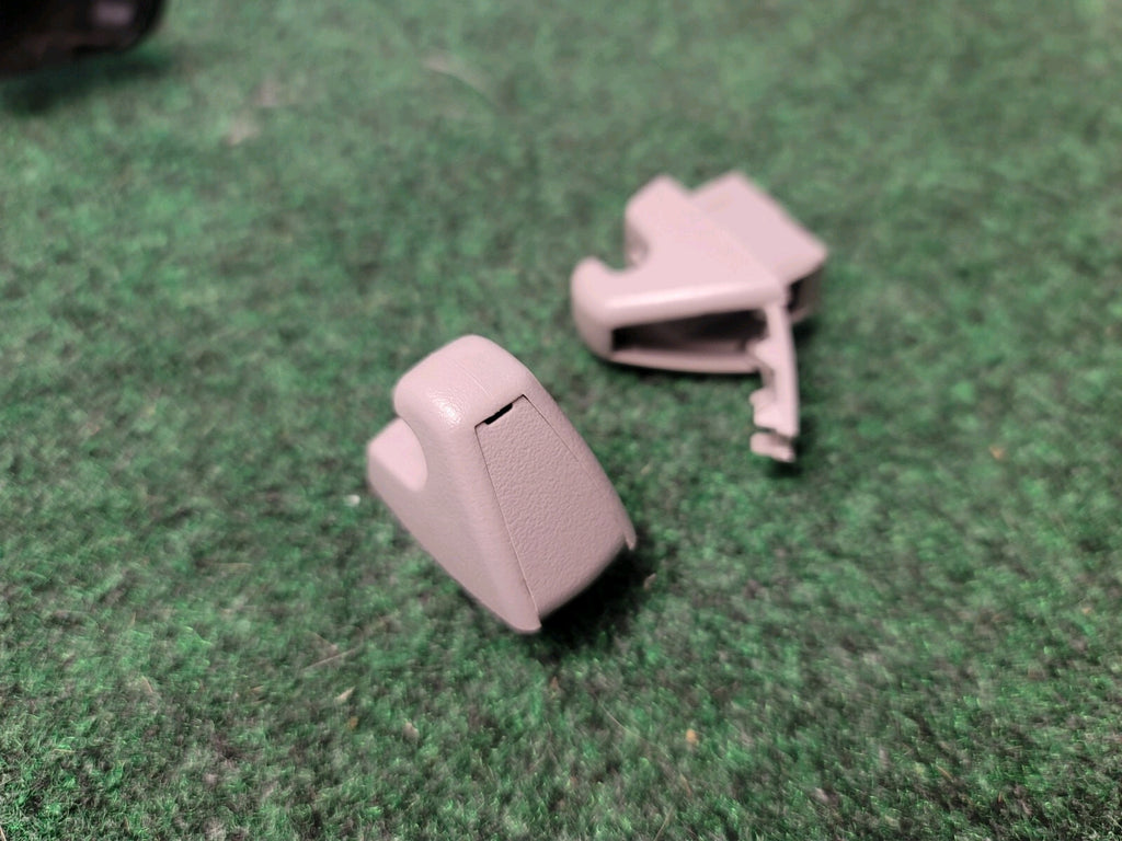 2010-2012 Chevrolet Equinox Front sunvisor sun visor clip Holder gray OEM (2)