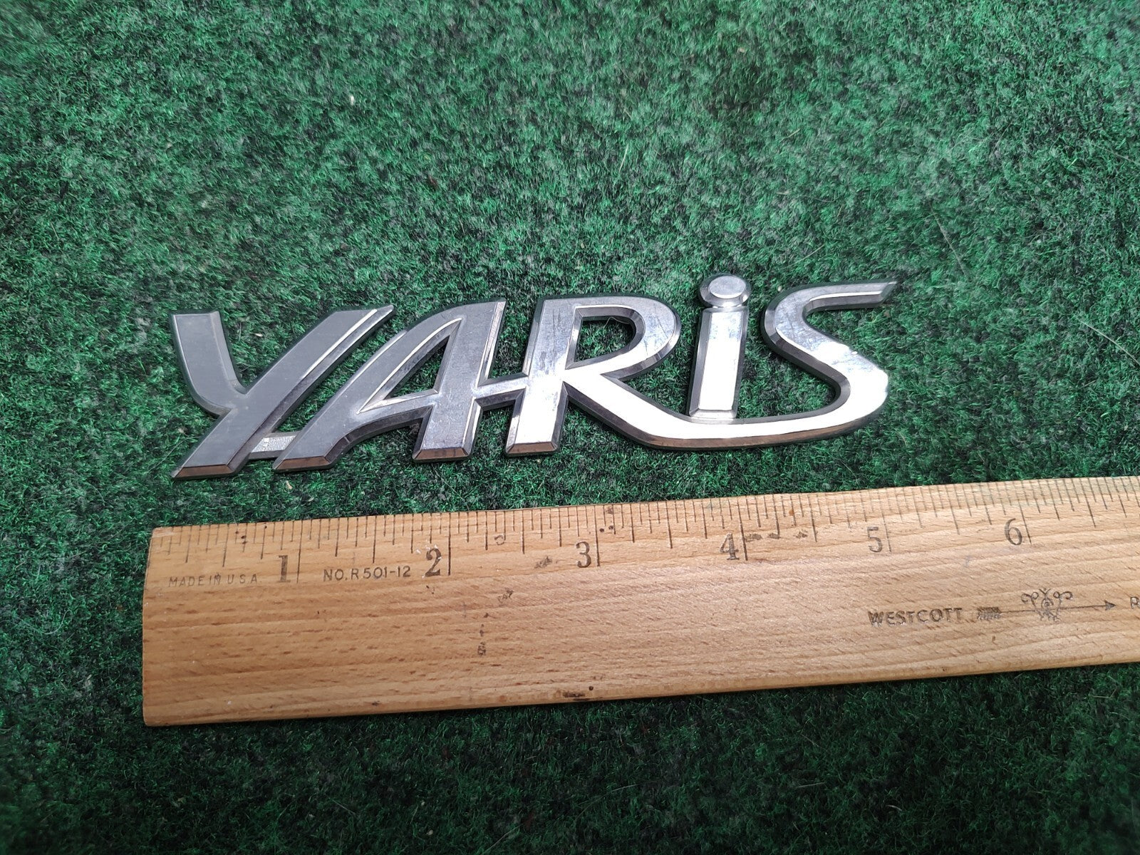 2006-2011 TOYOTA YARIS REAR EMBLEM LOGO BADGE SYMBOL CHROME LETTERS OEM 1S2