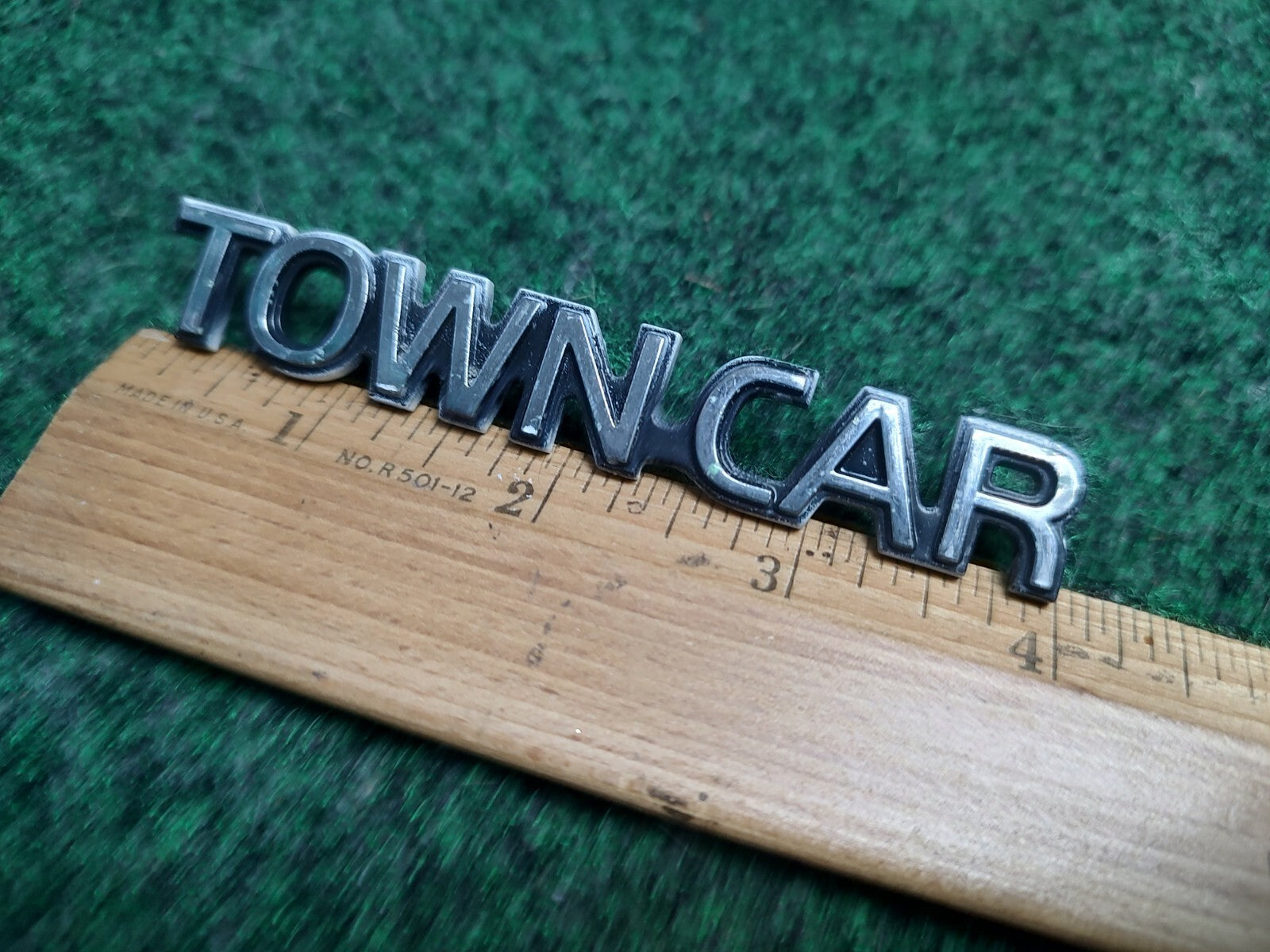 Lincoln OEM Town Car Chrome Plastic  Emblem Badge Logo Nameplate Name Plate 3S3