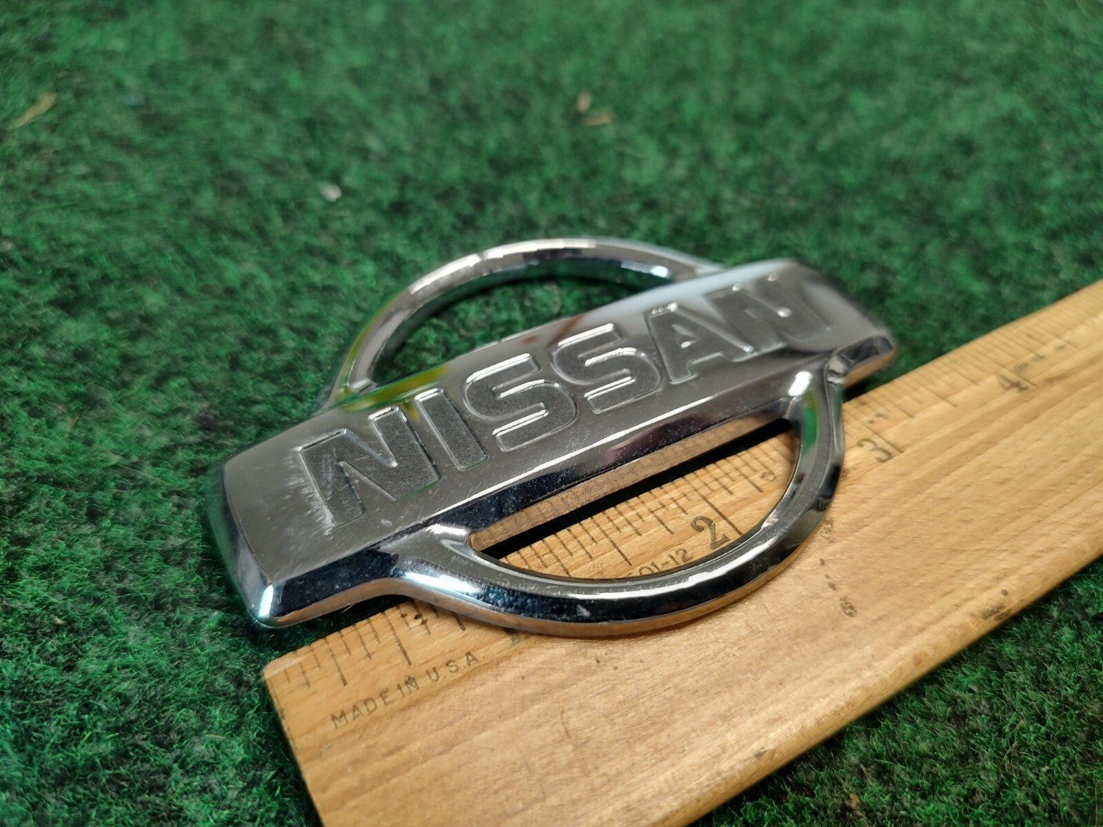 1998 1999 2000 2001 Nissan Altima Rear Trunk Lid Badge Emblem 849E 2S7