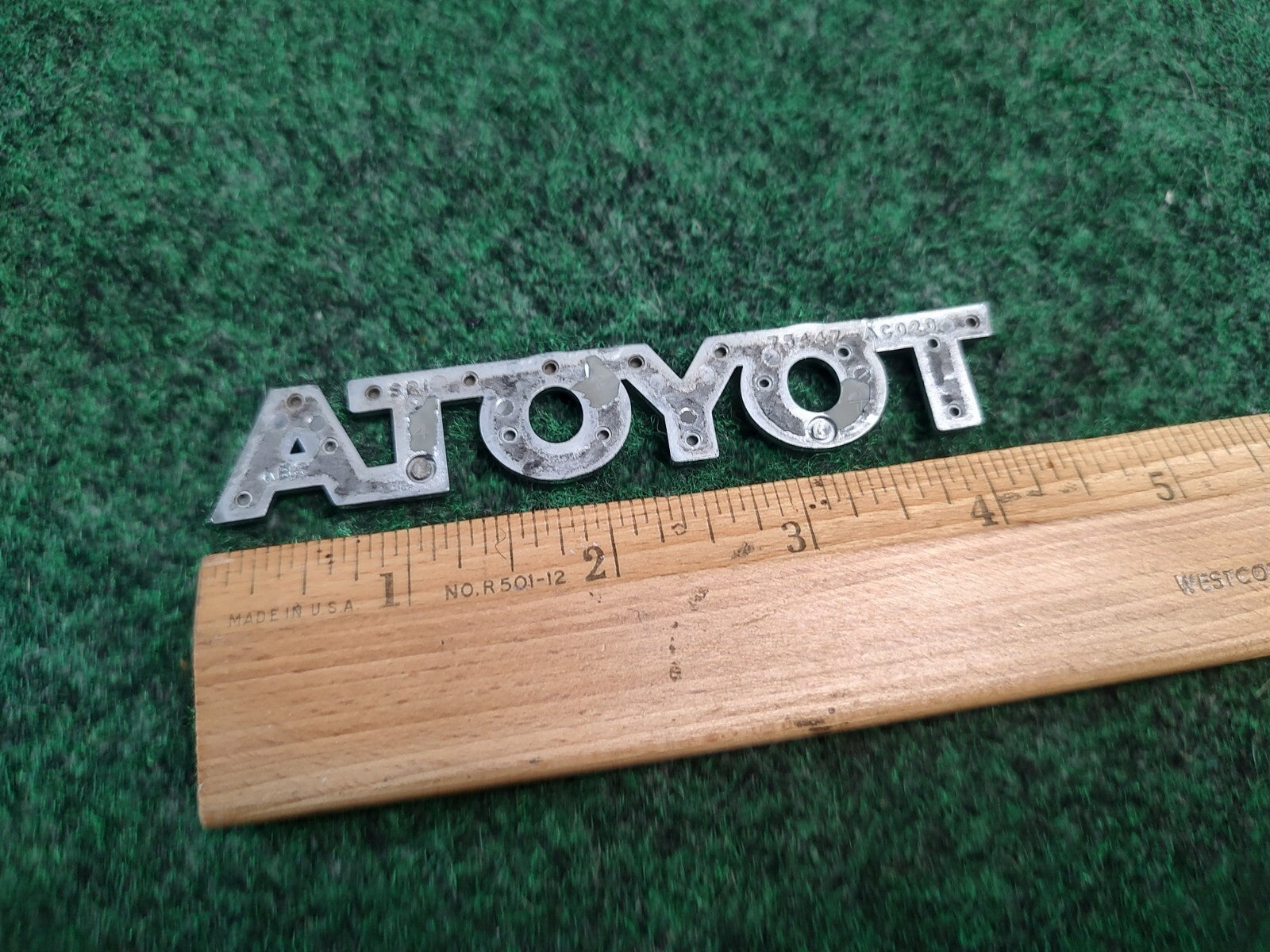 2000-2004 Toyota Avalon Rear Trunk Lid Emblem 4.25'' Chrome OEM 75447AC020 3S7